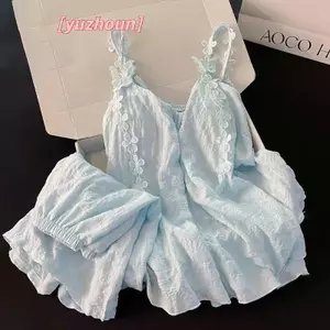 Bộ đồ ngủ mùa hè với đệm ngực, tiện lợi để ở nhà