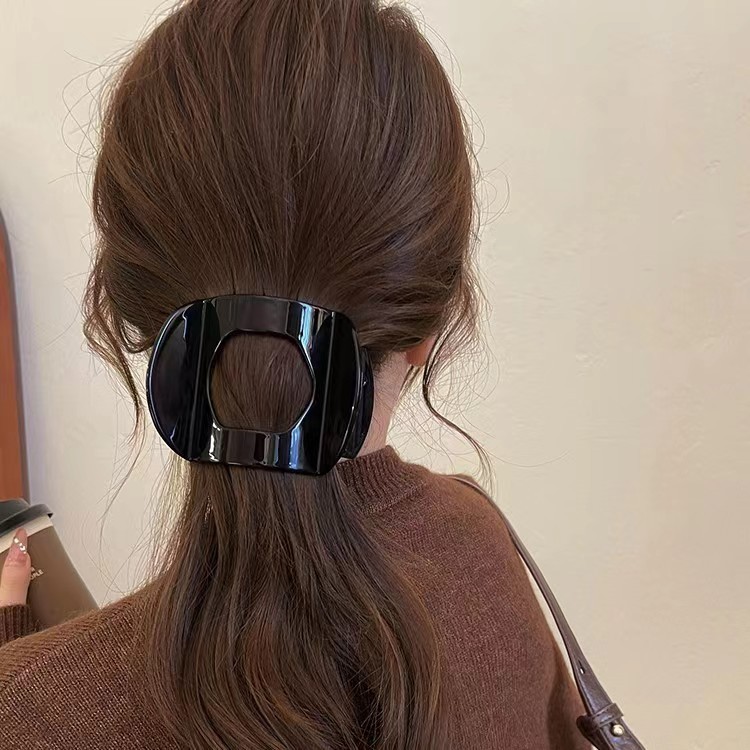 Kẹp Tóc Retro Hình Rùa và Cá Mập, Xu Hướng Mới 2024, Dành Cho Nữ