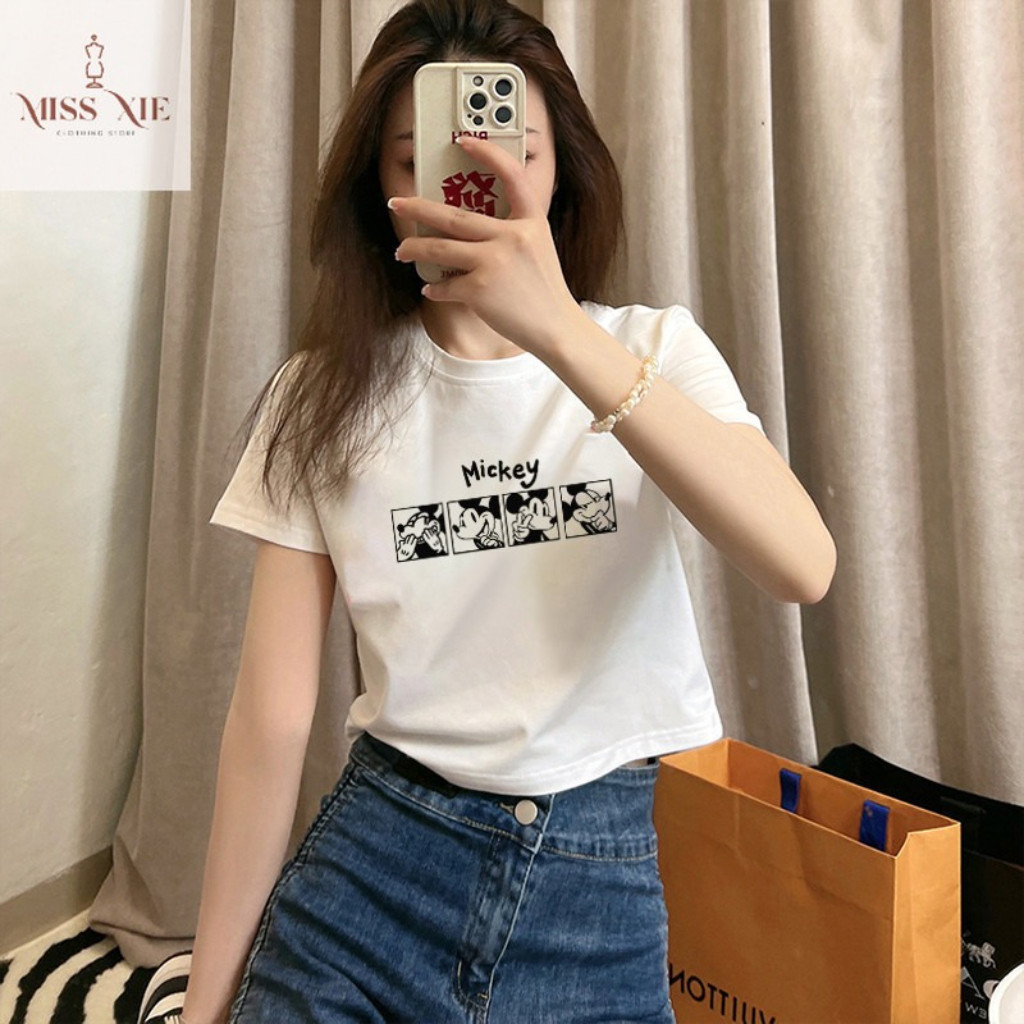 Áo thun croptop nữ này có thiết kế chất lượng cao và chất liệu thoải mái, thoáng khí.