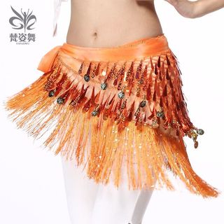 Bụng khiêu vũ với dây thắt lưng khăn tam giác tua rua, phù hợp cho người mới bắt đầu thực hành