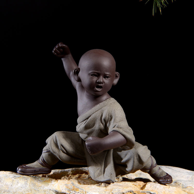Zisha Trà Thú Cưng Đồ Trang Trí Lớn Kung Fu Kid Gốm Nhân Vật Nhà Sư Nhỏ Thủ Công Trang Trí 26.3.19 WEHU