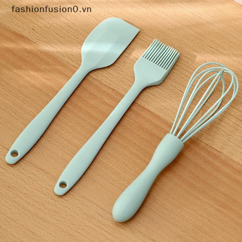 [FHF] Bộ 3 Dụng Cụ Nướng Bánh Silicon Cấp Thực Phẩm Chịu Nhiệt: Kem, Cạp, Đánh Trứng, Bàn Chải, MỚI
