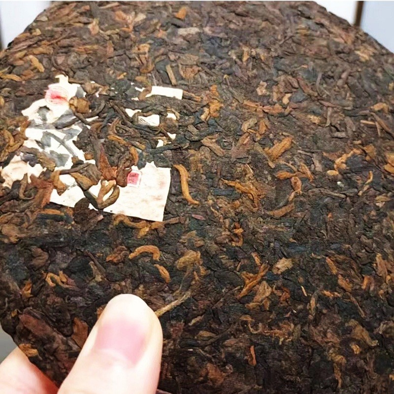 Bánh Trà Phổ Nhĩ Chín Lão Ban Chương Vân Nam (Bánh 357 Gram, Năm 1985)