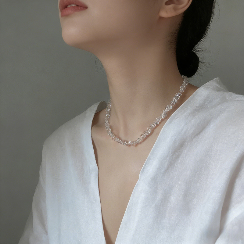 Phụ kiện thời trang dành cho nữ: Vòng cổ chuỗi xương đòn tinh tế, phù hợp