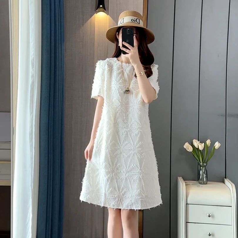 Đầm nữ mùa hè phong cách sang trọng nhẹ nhàng, kiểu dáng nhỏ gọn, thiết kế Pháp mới, có tua rua, ren