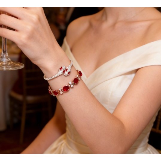 Voòng tay nữ zircon đỏ siêu lấp lánh, thiết kế thời trang và đa năng.