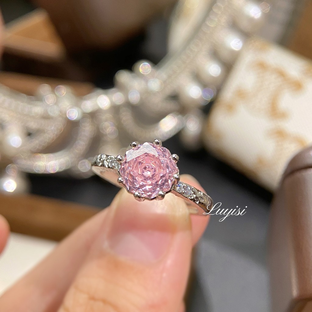 Nhẫn thời trang với aquamarine và đá quý carbon cao cấp, họa tiết hoa hồng và hình bát giác thủ công, màu xanh lá và tím rực rỡ