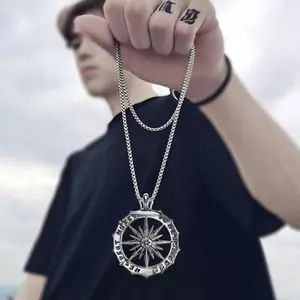 Vòng cổ thép titan mặt trời thần, mặt dây chuyền nam phù hợp với style hip-hop và áo len