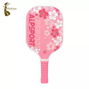 Vợt Pickleball tiện lợi với tay cầm thoải mái, phù hợp cho việc tập luyện và chơi