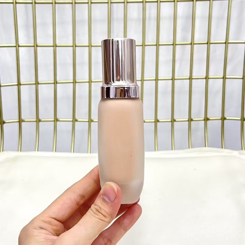 Kem nền dạng lỏng trẻ hóa Gilt hoàn toàn mới 30ml Kem che khuyết điểm da nuôi dưỡng Không trang điểm Mỹ phẩm