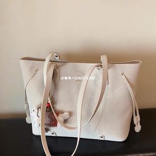 Túi Bigsize Da Lộn Đeo Vai Kèm Charm Cún Bông Vintage