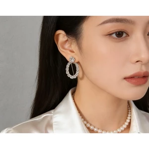 Trang sức bông tai nữ phong cách Hàn Quốc, thiết kế hình học với kim cương giả