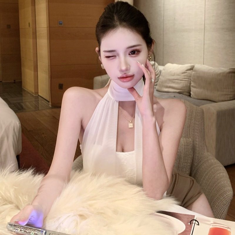 Influencer Nơ Dây Áo Vest Sling Ren Xương Cá