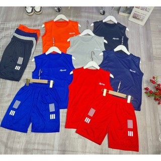 Bộ thể thao dành cho bé trai 15-45kg mẫu SPOT. Thiết kế 3 lỗ thoáng mát. HE37