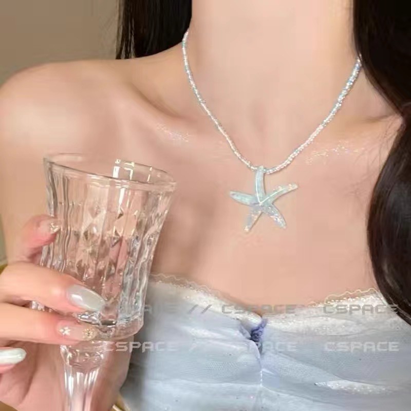 Vòng cổ dây bện tự nhiên có hạt điều chỉnh, phù hợp cho kỳ nghỉ ngọt ngào khi đi biển
