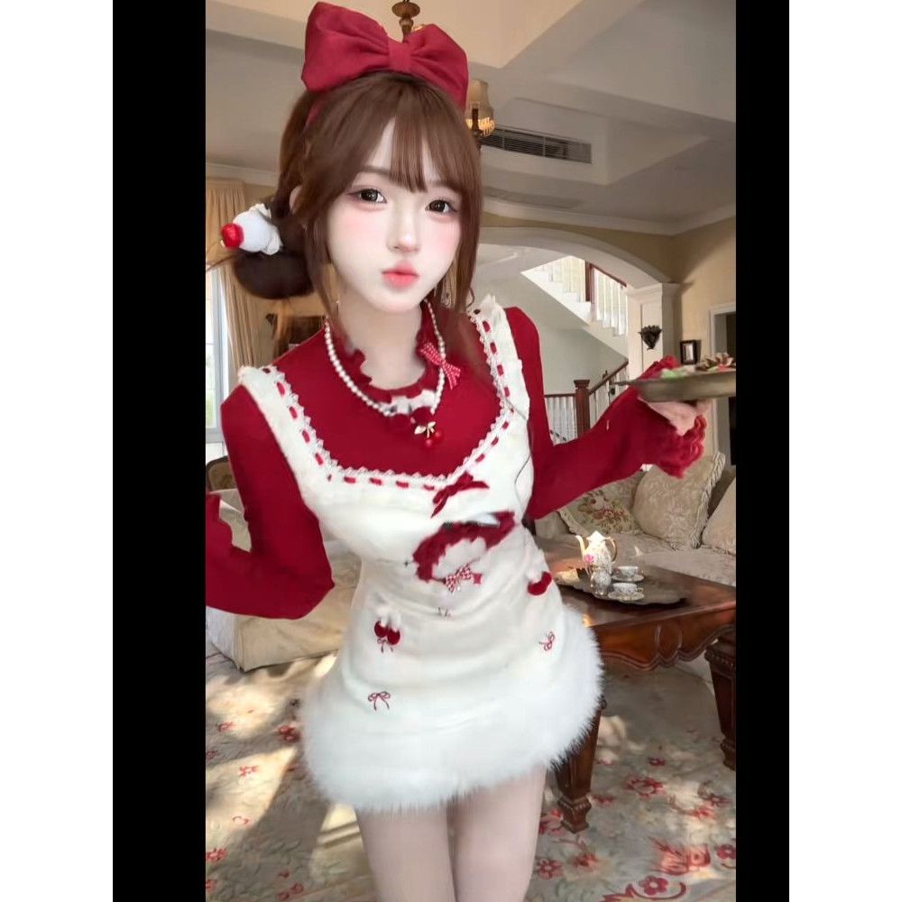 Đầm YXUV phong cách dễ thương ngọt ngào, phù hợp áo vest, thiết kế hoạ tiết năm mới màu đỏ cho mùa đông.