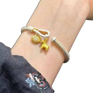 Vòng tay ngựa bạc sterling phong cách truyền thống, mang lại may mắn