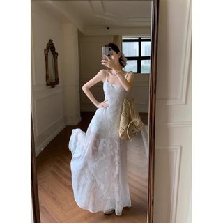 Váy liền hai dây màu xanh lá phong cách đi biển , váy chữ A tôn dáng gầy, chiếc eo khâu lưới , váy dài