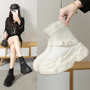Tất Giày Bốt Nữ Co Giãn Mỏng Mỏng Giày Bốt Mùa Xuân Thu Phong Cách Mới Phù Hợp Với Màu Đen Giày Bốt Ngắn Nền Tảng Dày Đế Bay Dệt Giày Bốt Martin