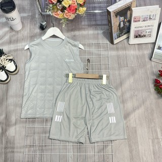 Bộ thể thao dành cho bé trai 15-45kg mẫu SPOT. Thiết kế 3 lỗ thoáng mát. HE37