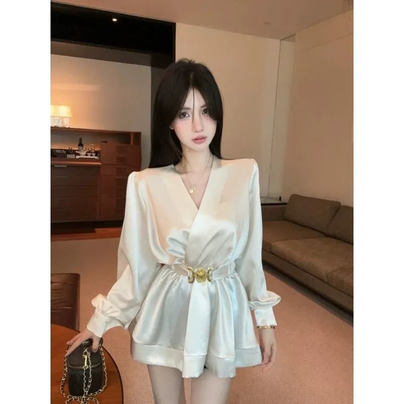 Pháp Cao Cấp Tay Phồng Tính Khí Áo Sơ Mi Thiết Kế Cổ Chữ V Phối Ren Satin Dài Tay Áo Sơ Mi Nữ Hợp Thời Trang