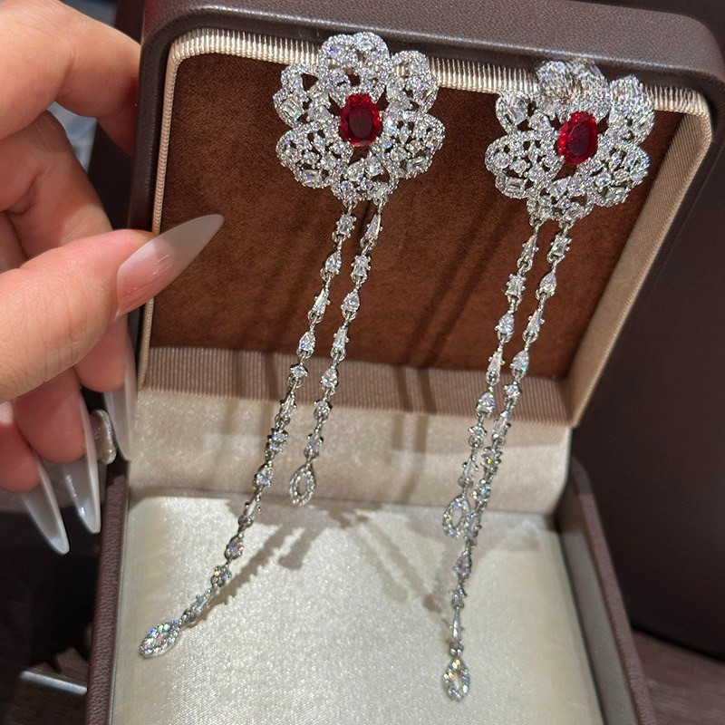 Bông tai Zircon dài khí chất tinh tế phong cách mới sang trọng