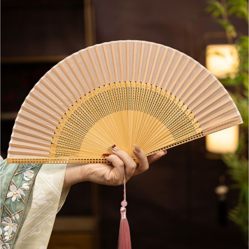 Quạt cổ trang cầm tay có tua rua, quạt múa bằng gỗ, phụ kiện trang trí Tết & sự kiện, quạt xoè đẹp