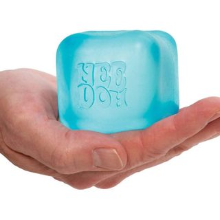 Schylling Needoh Nice Cube siêu rắn ready stock