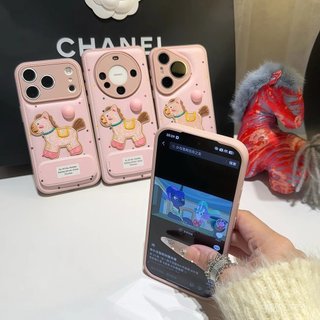 Cô Gái Màu Hồng Chấm Bi Thêu Pony Giá Đỡ Thích Hợp Cho iPhone16 / 17pro Ốp Điện Thoại IP15 Kẹo Không Khí Đệm 14 Mềm Mại