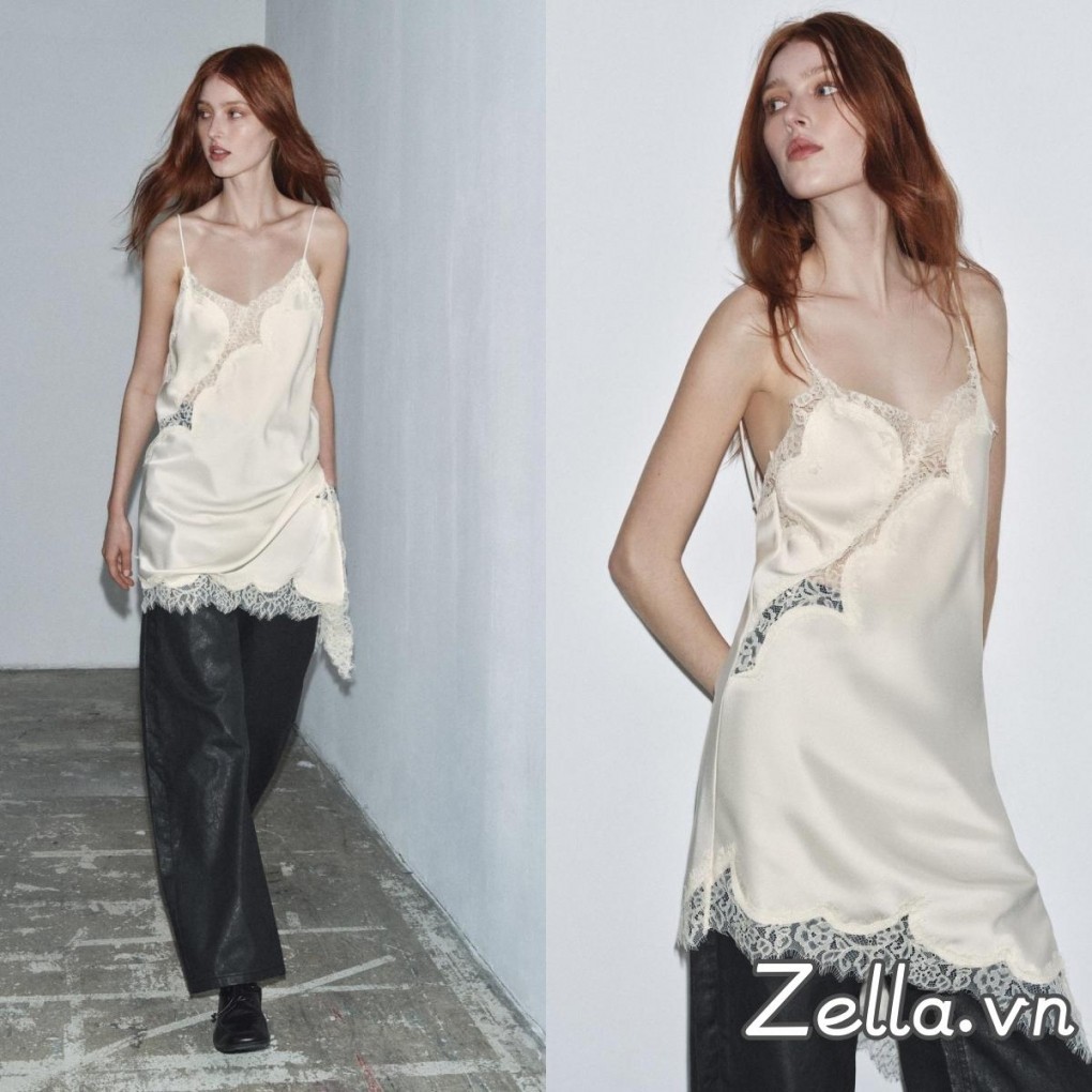 Đầm babydoll màu kem với viền ren hoa màu đen và chi tiết bất đối xứng