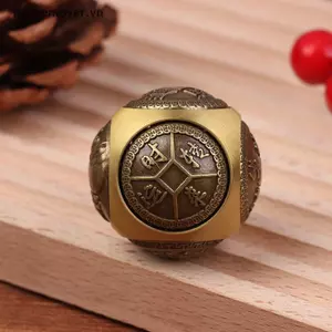 Sáu mặt Bốn phước lành Lu Money Fidget Spinner Đồng thau Giảm căng thẳng Khối đàn áp Bóng Fidget Đồ chơi thủ công MỚI