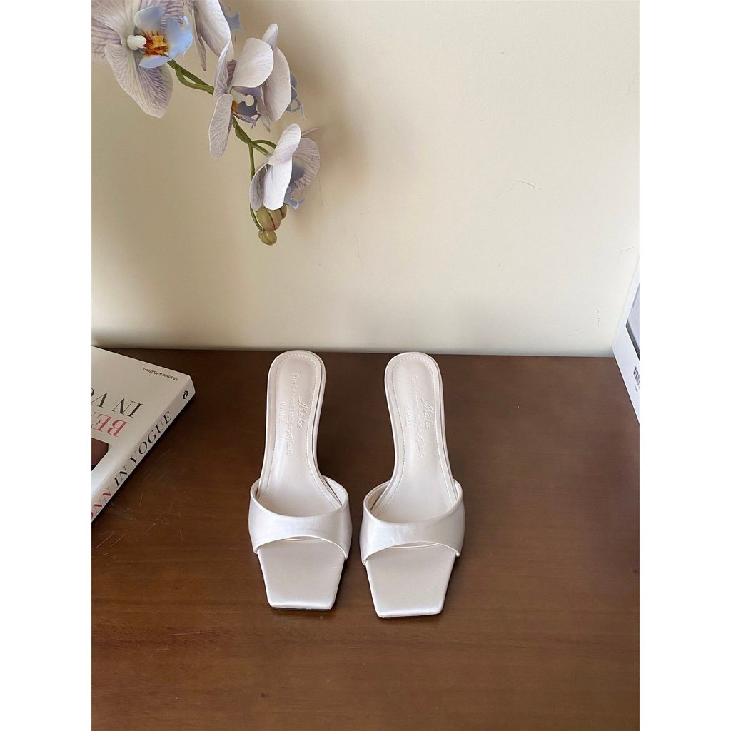KD 2026 Phong Cách Mới Mũi Vuông Flip-Flops Nữ Mũi Mở Chống Trơn Trượt Giày Sandal Cao Gót Tất Cả
