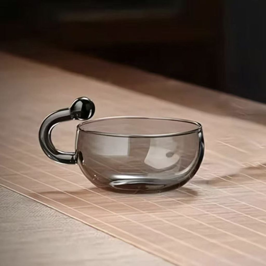 Cốc nước thủy tinh Borosilicate cao đơn giản 200ml Cốc cà phê trong suốt chịu nhiệt Cốc yến mạch gia đình Cốc ăn sáng Tay cầm sáng tạo Cốc nước
