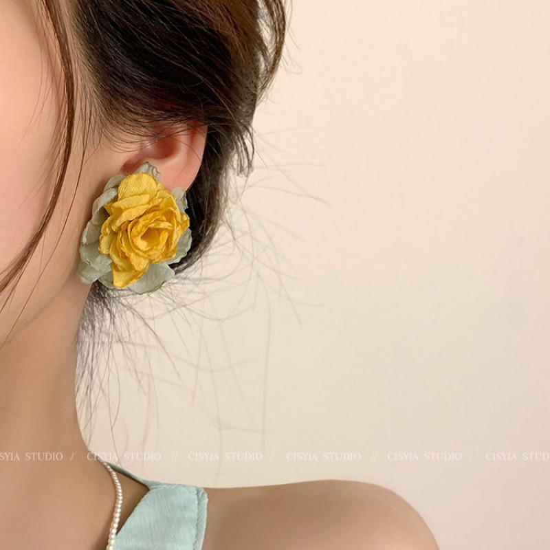 Bông tai kẹp hình hoa hồng cao cấp, ngọt ngào và dễ thương dành cho nữ