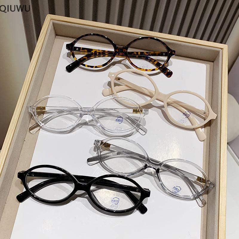 Kính râm retro photochromic Y2K QIUWU khung bầu dục, chống bức xạ và ánh sáng xanh, phù hợp nam nữ.