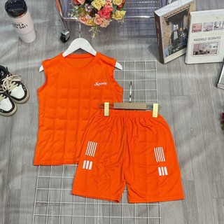 Bộ thể thao dành cho bé trai 15-45kg mẫu SPOT. Thiết kế 3 lỗ thoáng mát. HE37