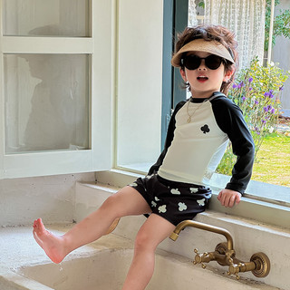 Đồ bơi cho bé trai 2 mảnh - áo dài tay chống nắng quần short nhanh khô phong cách Hàn
