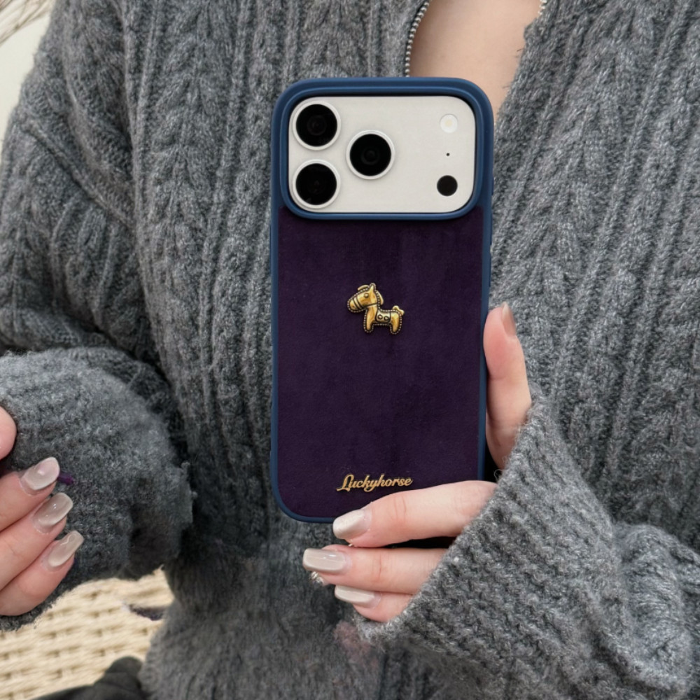 Ốp Điện Thoại Trang Trí Ngựa Cho iPhone 17 16 15 14 13 Pro Max Fuzz Chống Rơi Nút Bảo Vệ Vỏ Thời Trang