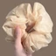 Lớn Scrunchie Thời Trang Hàn Quốc - Đa Năng & Cá Tính