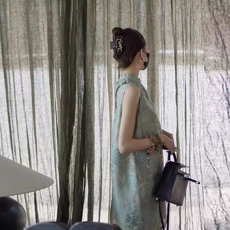 Đầm Qipao phong cách Trung Quốc mới cải tiến, kiểu dáng cổ điển, mùa hè, size lớn, áo ghi lê không tay thêu hoa dài