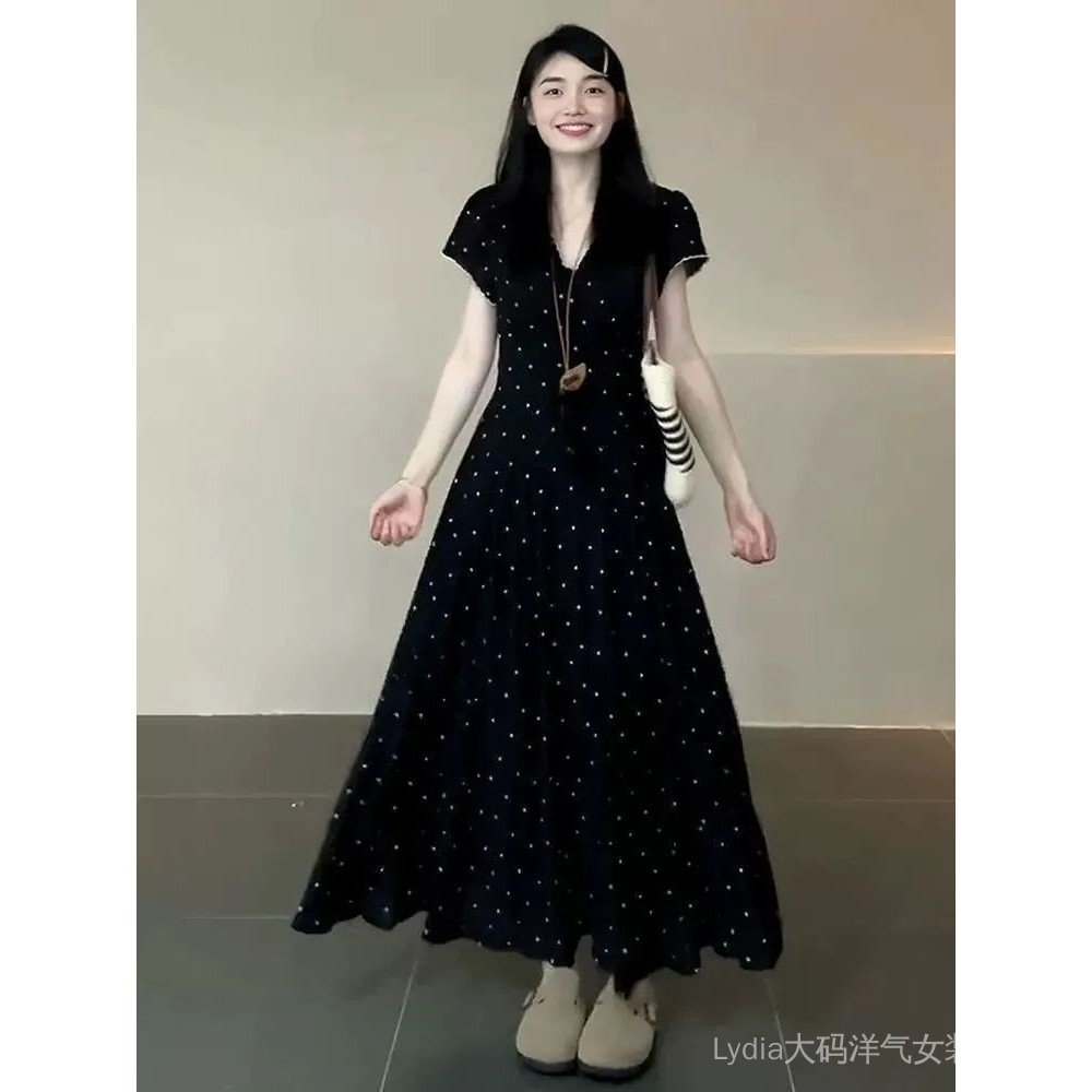 <![Giảm giá 10%] Đầm rộng hẹp cổ chữ V chấm bi phong cách phương Tây, phù hợp plus size, giúp body hình quả lê nhìn gọn gàng hơn