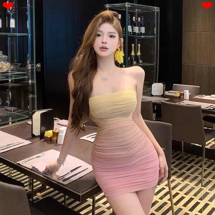Váy ngắn nữ bó sátgradient màu, thiết kế gợi cảm