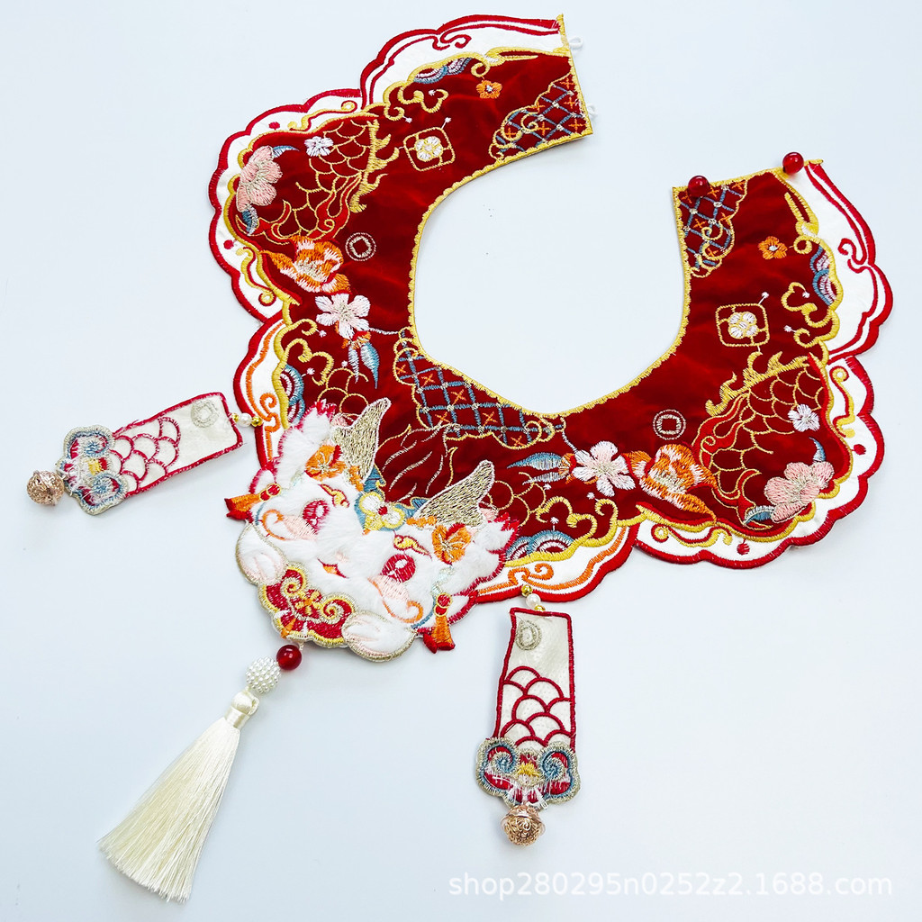 Đầm Hanfu cổ truyền Trung Hoa thêu họa tiết hoạt hình màu đỏ, phù hợp cho lễ hội và Tết Nguyên Đán