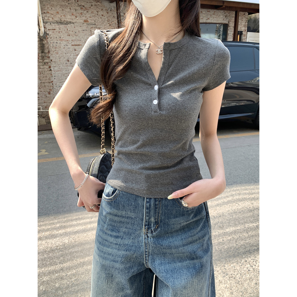 SUXI Áo thun cổ nửa mở nhẹ nhàng dành cho nữ mùa xuân mới 260225