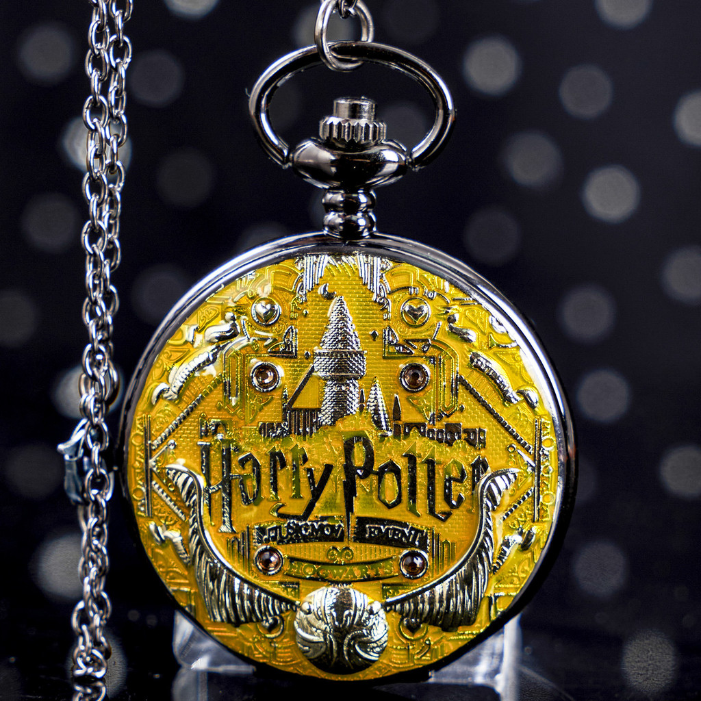 Đồng hồ treo tường phong cách Harry Potter - đồng hồ retro với thiết kế phong cảnh biển vàng và mặt số bằng thạch anh