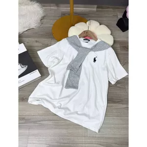 áo phông su form rộng in ngựa ở ng ự c ( lưu ý áo ko kèm khăn )