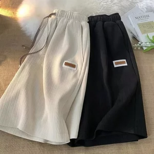 Quần Short Nam Dáng Rộng Thoải Mái, Phù Hợp Đi Biển Và Thời Trang Mùa Hè