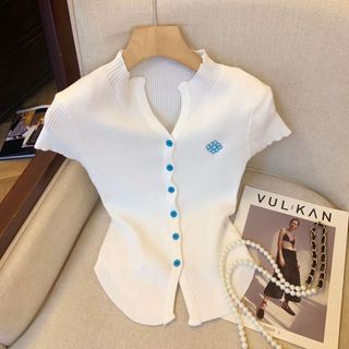 Ao len thêu slim-fit tay ngắn màu hồng, phong cách Nhật Bản giúp giảm tuổi, phù hợp mùa hè
