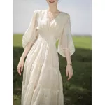 [24169] Đầm Maxi Voan Trắng Vintage Cổ V Tay Dài Dáng Xòe Tiểu Thư – Đầm Voan Lụa Cao Cấp Mặc Đi Biển Cecelia — ảnh 2