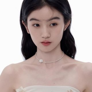 Vòng cổ ngọc trai Vỏ bướm tự nhiên Thiết kế ban đầu Vòng hoa nhỏ